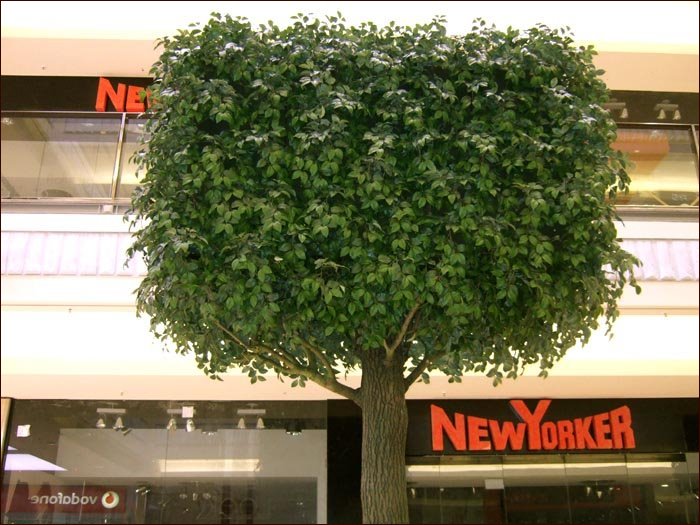 Kunstbaum mit viereckiger Kronenform